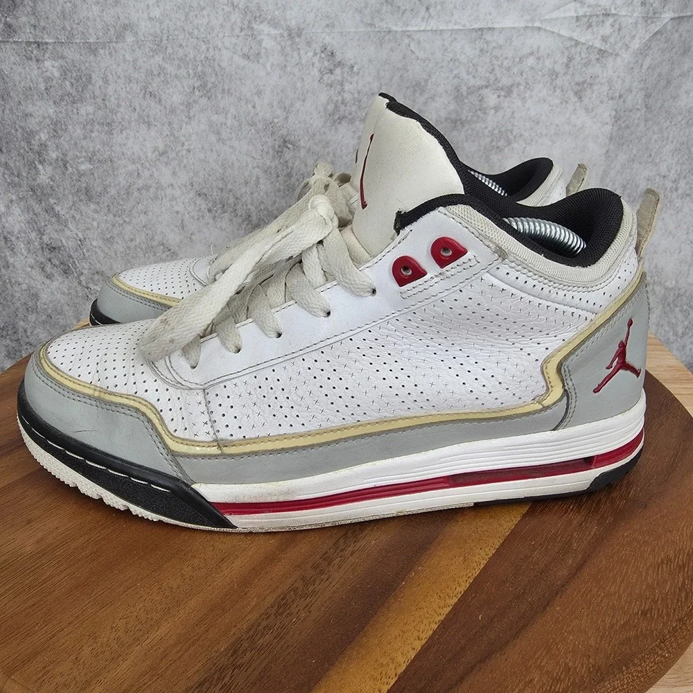 Jordan C-Series Basketball‎ Shoes Mens 9 White Red Sneakers Casual 428835-101